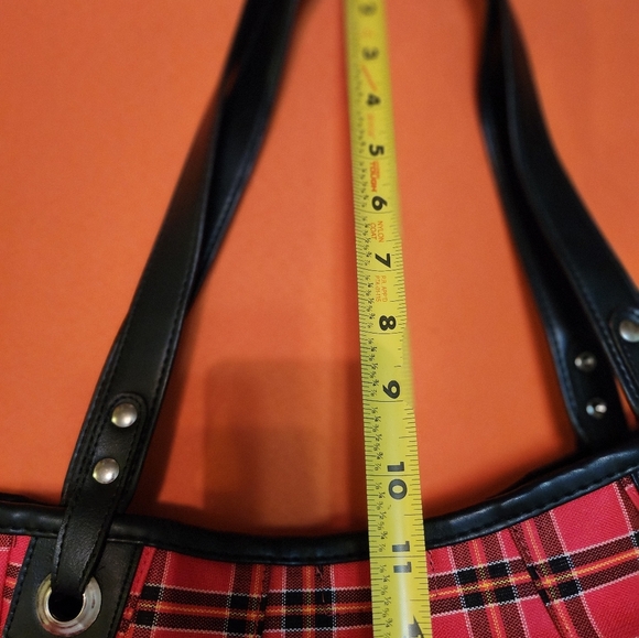 GRUNGE  90's Vintage Red and Black Capacious Tartan Tote with Pleated Design EUC - Picture 13 of 17